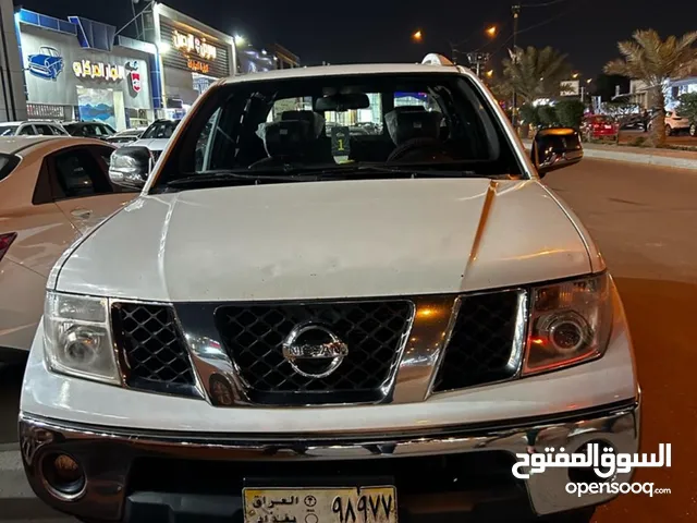 Nissan Navara 2013 in Baghdad