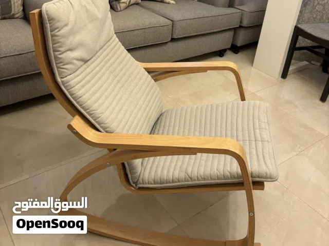 كرسي هزاز ايكيا بحالة ممتازة للبيع