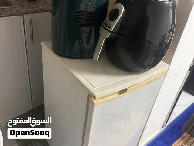 للبيع ثلاثه مع قلايه هوائيه