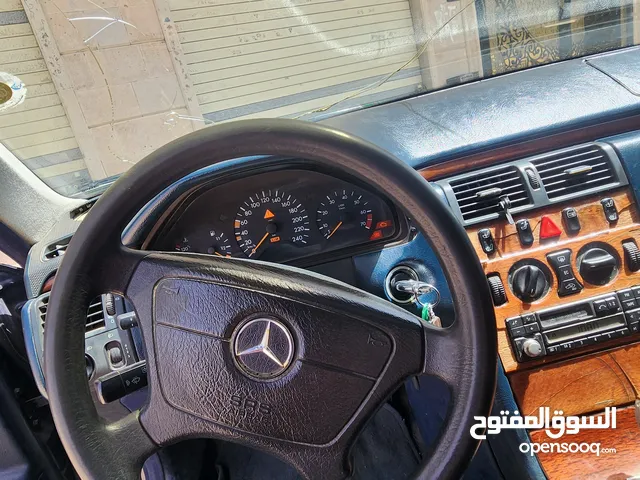مرسديس 1999 عرطططه