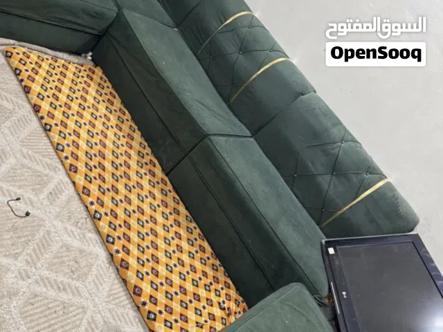 كنب يحتاج تنظيف فقط ويرجع جديد