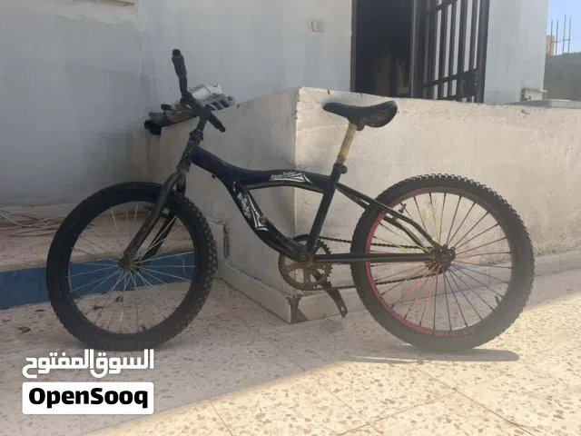 دراجة هوائية تبي كمردالي قدامي بس السعر 160من الخير