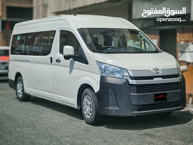 TOYOTA HIACE  Excellent Condition 2019 White