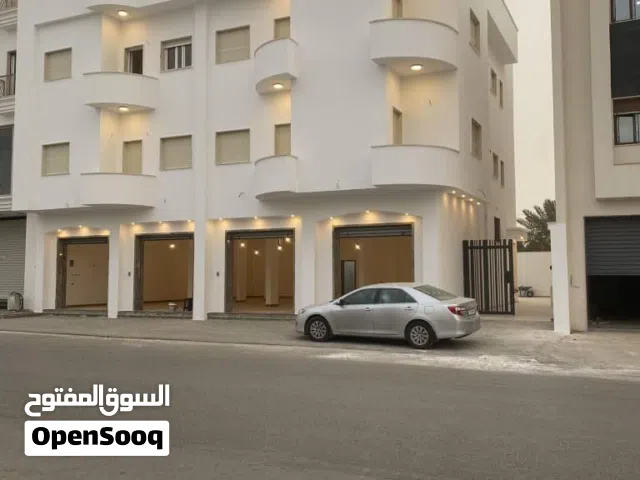 مبنى راقٍ للإيجار السنوي – فرصة مثالية للشركات