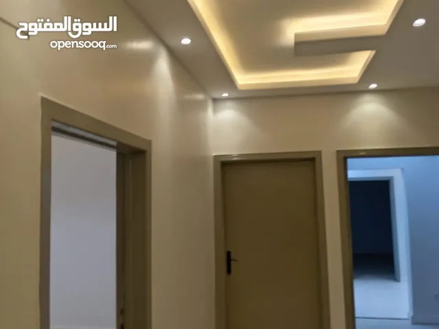 170 m2 1 Bedroom Apartments for Rent in Al Riyadh Al Khaleej