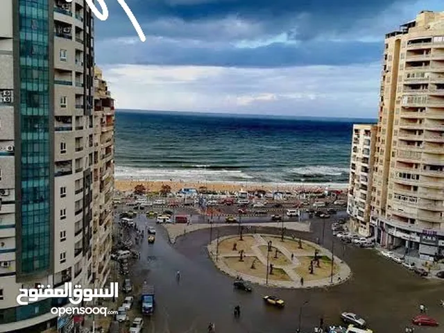 " شقة فاخرة 3 غرف بإطلالة بحرية مباشرة في ميدان محمد نجيب!" من المالك مباشرة ميامي سيدي بشر بحري