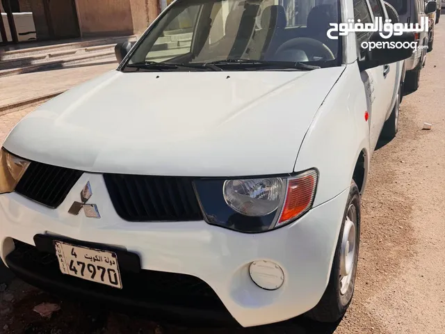 Mitsubishi l200 pickup van 2008