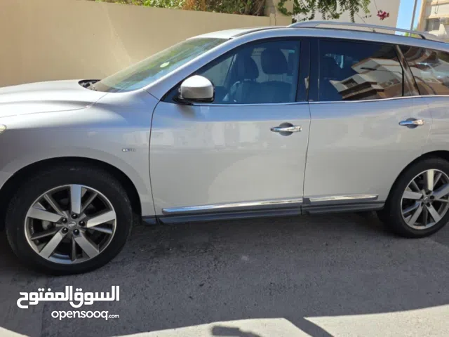 NISSAN PATHFINDER 2014 -FULL OPTION 4WD SV, GOOD CONDITIONS READY TO DRIVE