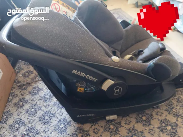 Car seat Maxi cosi in excellent condition.