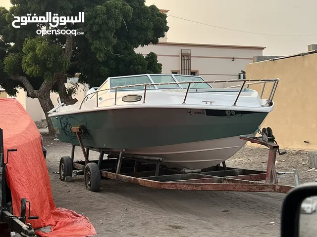 قارب امريكي للبيع او البدل بسياره