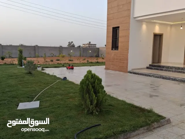 3 Bedrooms Farms for Sale in Tripoli Wadi Al-Rabi