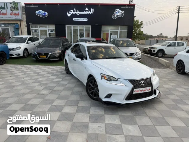 لكزس IS200 2016 مسرفسه بالكامل جاهزه للاستخدام