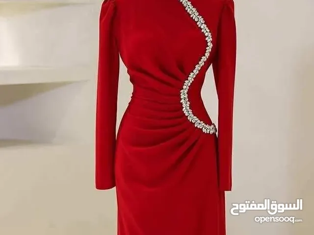 فساتين 2025 جديدة
