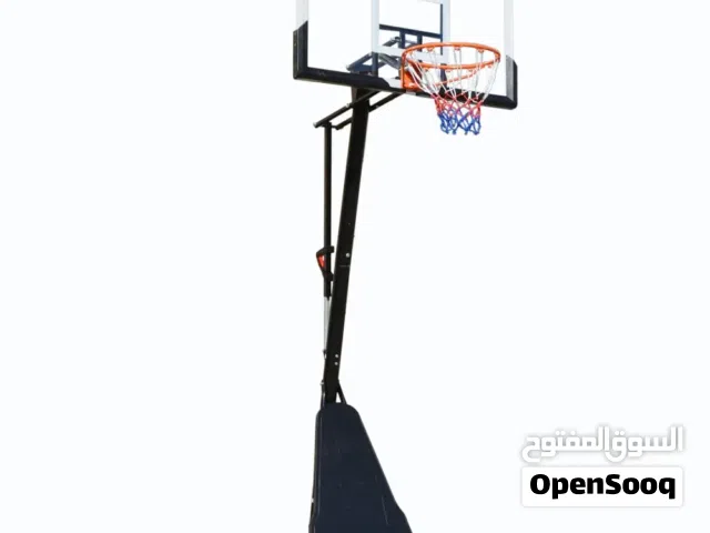 هذا سلة كرة سلة متنقلة (Portable Basketball Hoop)، وممكن تعمل عليها عرض ممتاز لأنها تلفت فئة الشباب