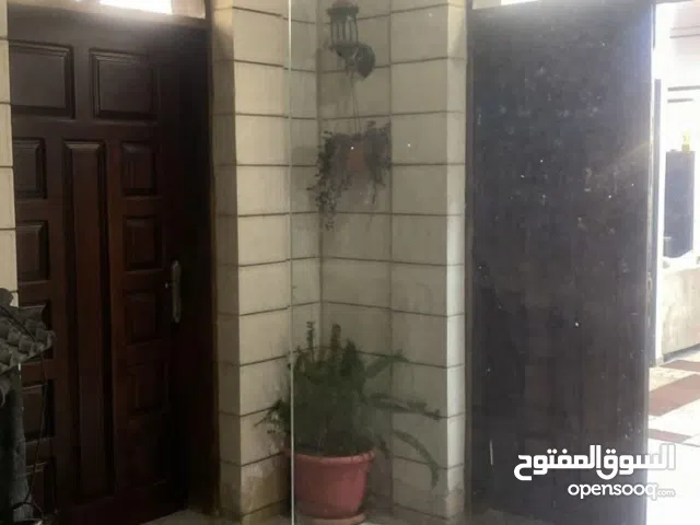 380 m2 5 Bedrooms Villa for Sale in Nablus Asira Ash-Shamaliya