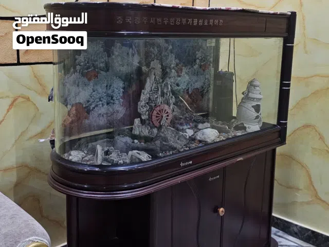 حوض سمك قطعتين