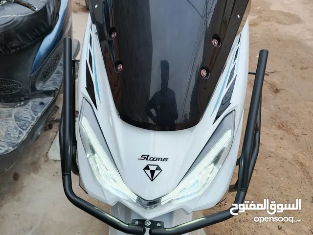 سلام عليكم دراجه سترونك مديل 2024زيرو مكفوله شرط الفحص وتشغيل عداد اكتروني محرك 150وشراي يدلل