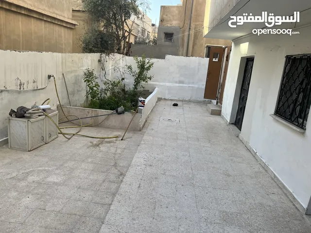 111 m2 2 Bedrooms Apartments for Rent in Zarqa Jabal Al Ameer Hasan