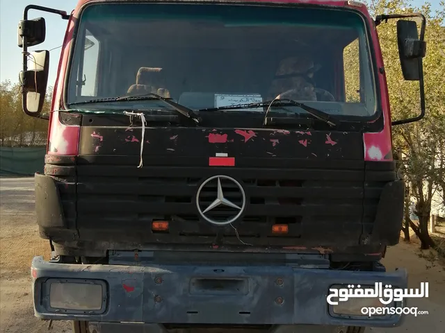 Tank Mercedes Benz 1996 in Mubarak Al-Kabeer