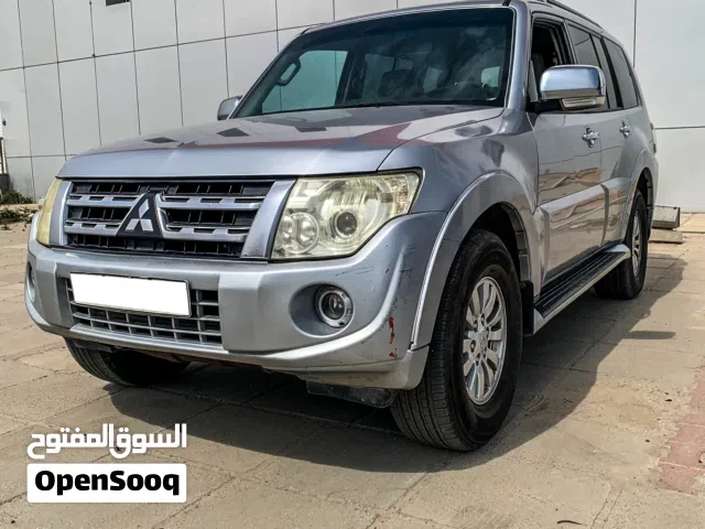 2013 Mitsubishi Pajero GLS
