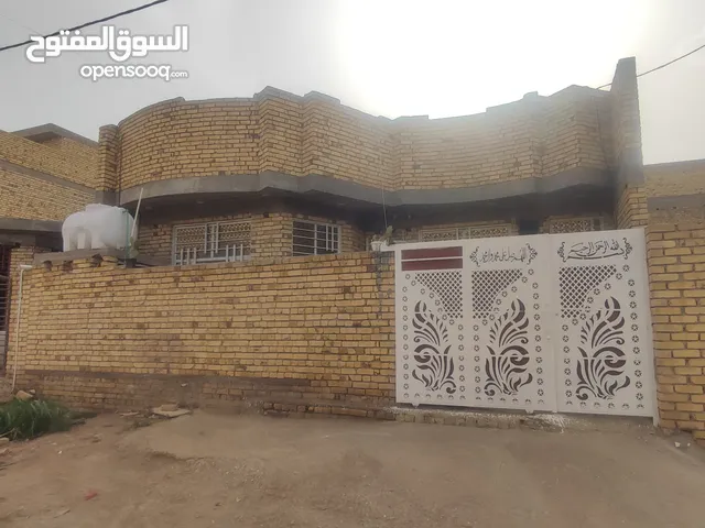 200 m2 4 Bedrooms Townhouse for Sale in Wasit Kut