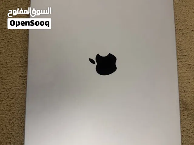 لابتوب MacBook Pro M1 2021 للبيع التواصل عبر الواتساب فقط لا يتم الرد على الهاتف او التعليقات