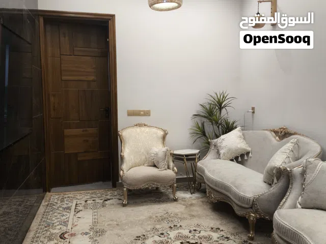 بيت للبيع في شارع فلسطين المهندسين مساحته 50م