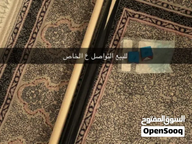 عصاية بلياردو قطعتين بحالة ممتازة – استعمال خفيف