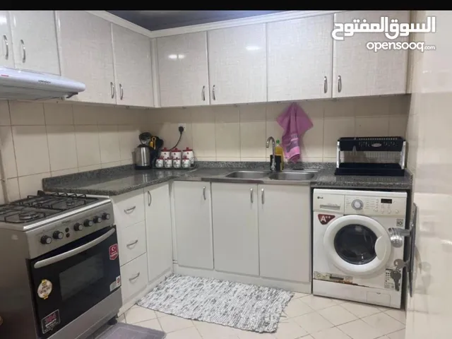 للإيجار شهري