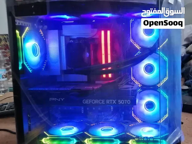 جهاز كمبيوتر مكتبي هندسي