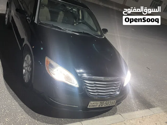 2012 كرايسلر 200 200C