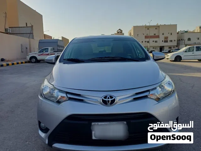 2017 Toyota Yaris E