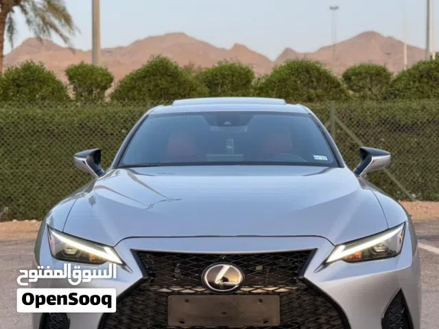 2025 لكزس IS IS 350