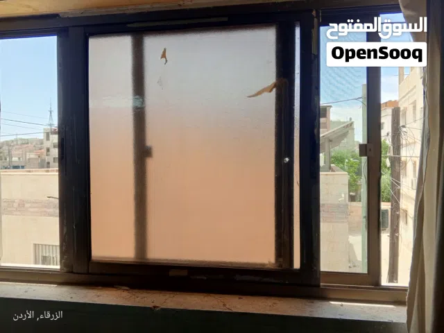 شباك المنيوم برونز 167x95 لون برونز مبزر