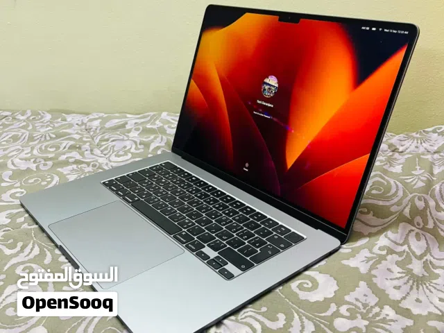 Macbook air 15 inch (M2 chip ) 15 inches display / 8GB Ram/ 512 GB memory