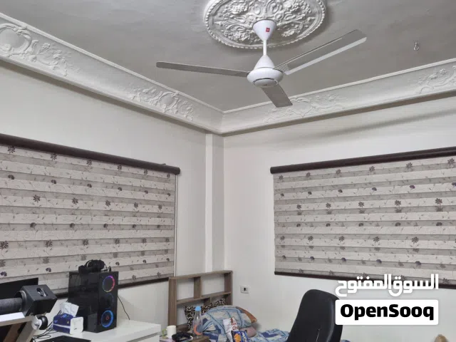 ستائر عدد 2 بحالة جديد