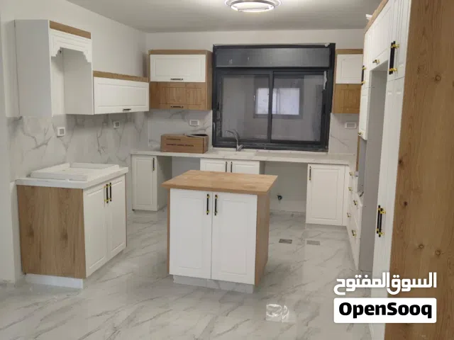 170 m2 3 Bedrooms Apartments for Rent in Ramallah and Al-Bireh Al Irsal St.