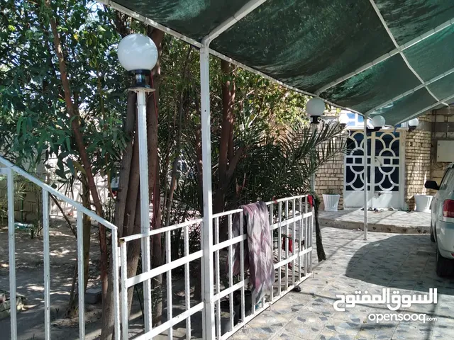 615 m2 More than 6 bedrooms Townhouse for Sale in Basra Shatt Al-Arab