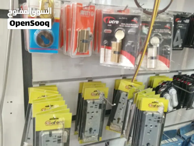 فتح سيارات وفتح شقق تركيب اقفال برمجة سيارت تصليح مستركي
