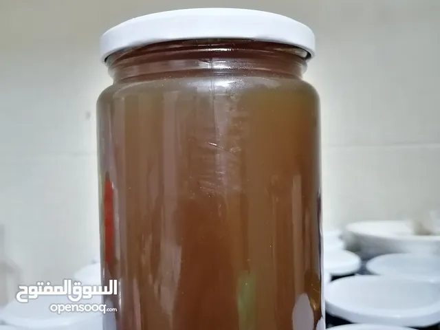 عسل طبيعي .