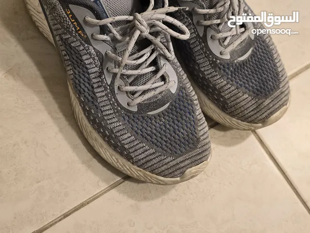 حذاء رياضي jump