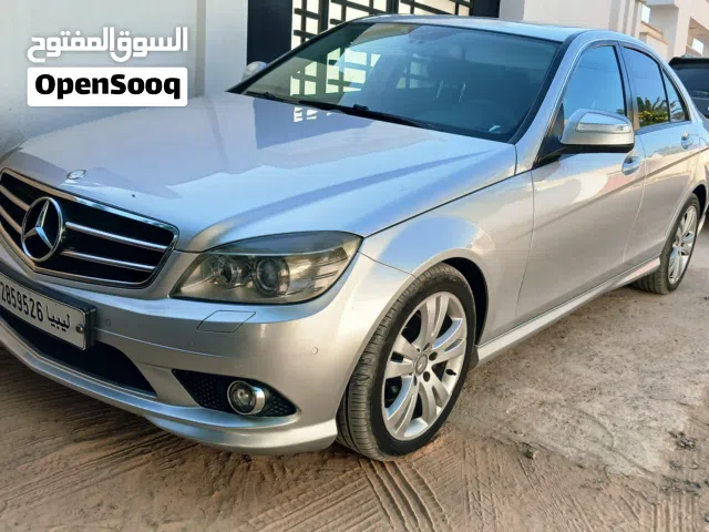2010 مرسيدس بنز الفئة-C C 200