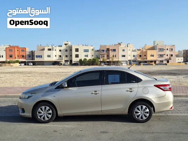 2016 Toyota Yaris E
