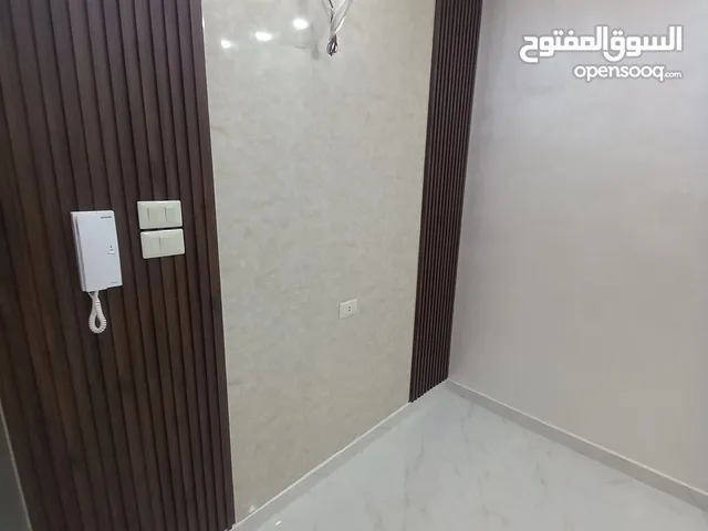 115 m2 2 Bedrooms Apartments for Sale in Zarqa Al Zarqa Al Jadeedeh