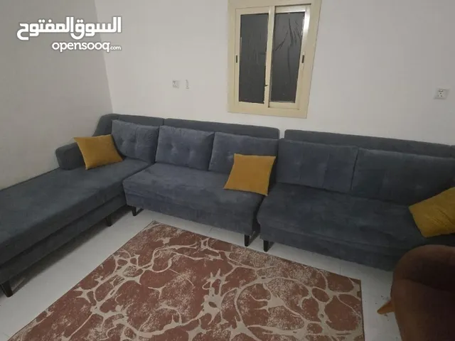 مجلس نظيف جدا للبيع