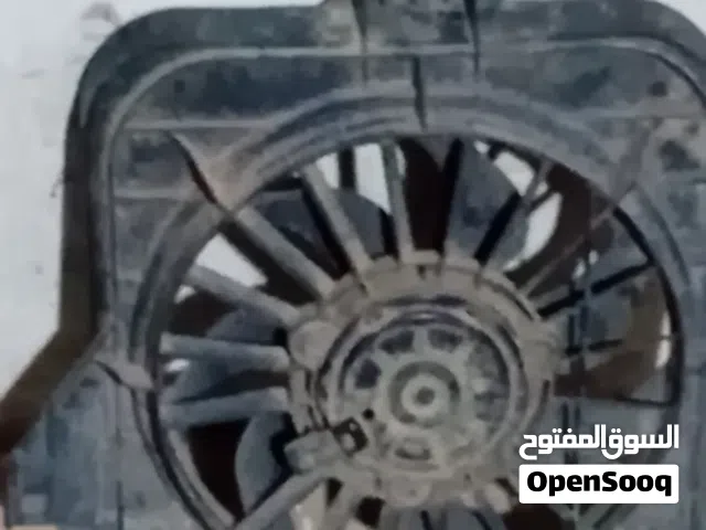 بيع قطع غيار سيارة كلايزر فنار كبير