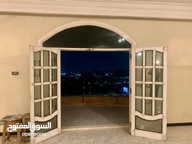 للبيع فى مدينه نصر 250 موازى للطيران وخلف طيبه مول