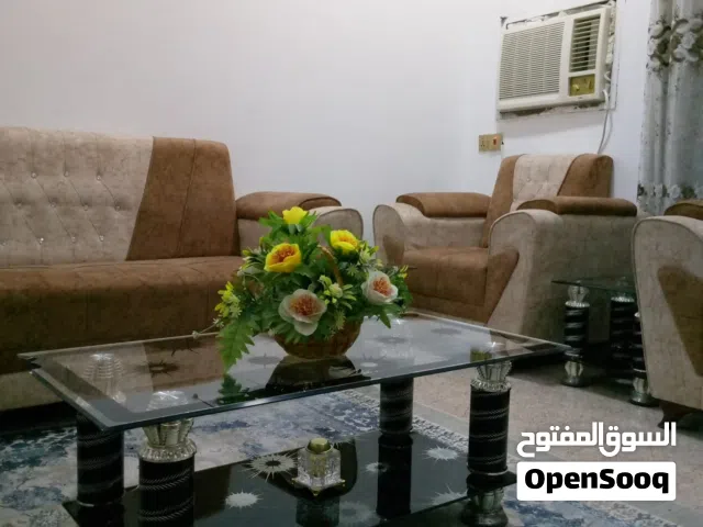 قنفات للبيع نضيفات العدد 5 و طبلات