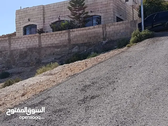 146 m2 3 Bedrooms Townhouse for Sale in Zarqa Shomer