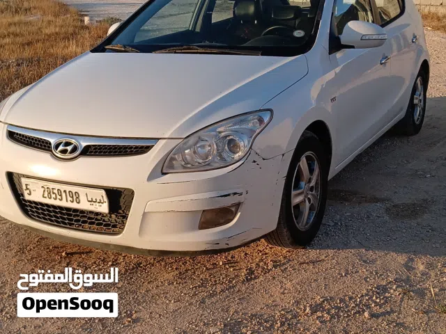 2012 هيونداي i30 Standard
